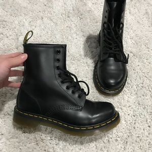 Women’s dr martens size 7